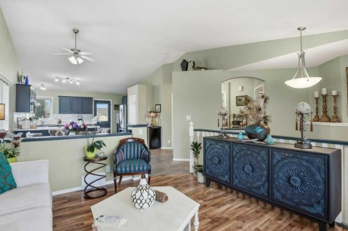 10 Hansen Close, Sylvan Lake, AB 