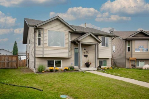 10 Hansen Close, Sylvan Lake, AB 