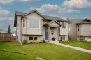 10 Hansen Close, Sylvan Lake, AB 