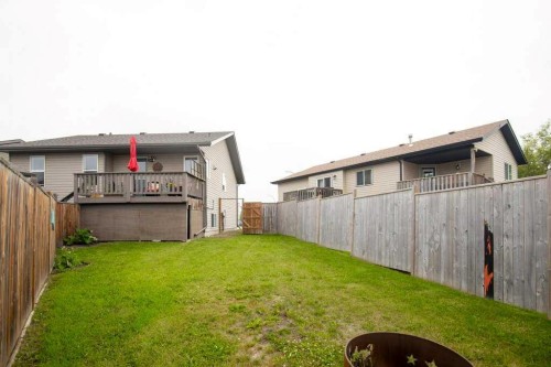 10 Hansen Close, Sylvan Lake, AB 