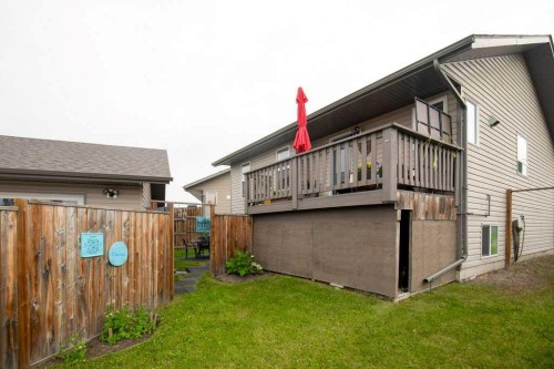 10 Hansen Close, Sylvan Lake, AB 