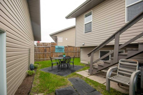 10 Hansen Close, Sylvan Lake, AB 