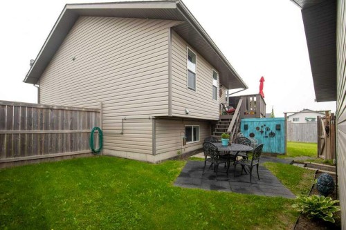 10 Hansen Close, Sylvan Lake, AB 