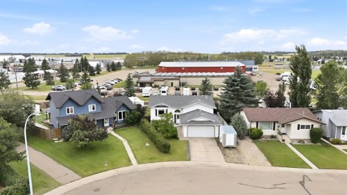 4307 57 Avenue  Innisfail, AB T4G 1K7