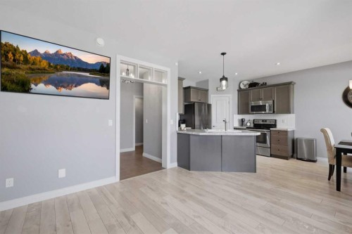 64 Henderson Crescent, Penhold, AB - Indoor Photo Showing Kitchen