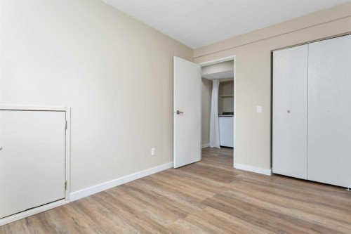 A-5946 45 Avenue, Lacombe, AB - Indoor Photo Showing Other Room