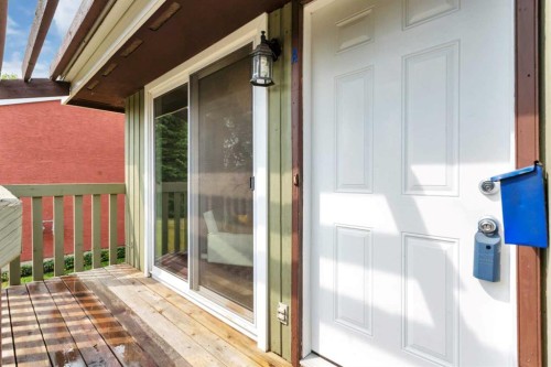 A-5946 45 Avenue, Lacombe, AB - Outdoor With Deck Patio Veranda With Exterior