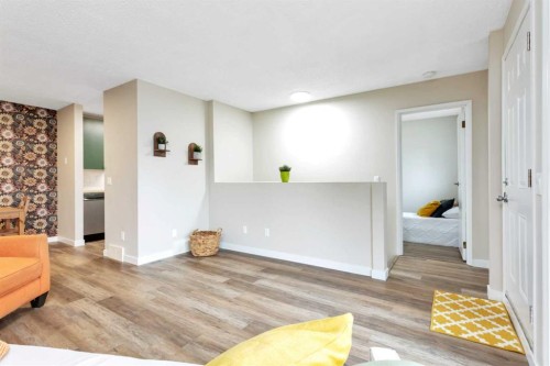A-5946 45 Avenue, Lacombe, AB - Indoor