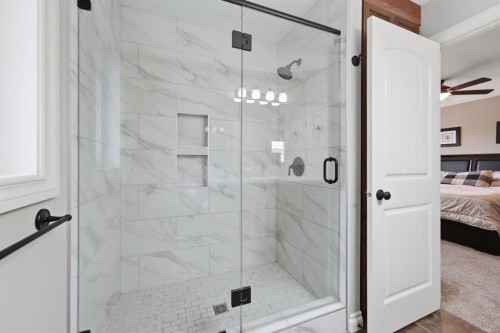 62 Traptow Close, Red Deer, AB - Indoor Photo Showing Bathroom