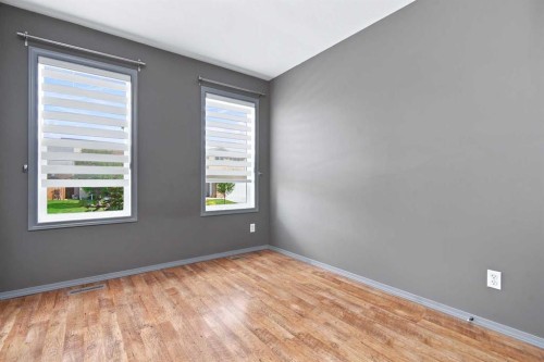 132 Downing Close, Red Deer, AB - Indoor Photo Showing Other Room