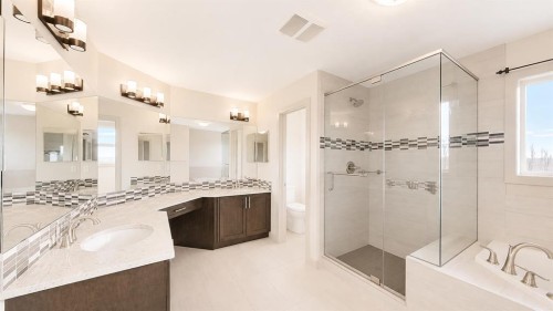 78 Cranarch View Se, Calgary, AB - Indoor Photo Showing Bathroom