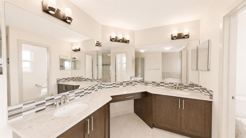 78 Cranarch View Se, Calgary, AB - Indoor Photo Showing Bathroom