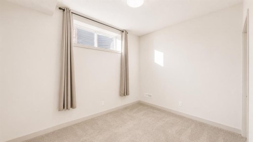 78 Cranarch View Se, Calgary, AB - Indoor Photo Showing Other Room