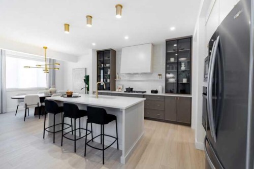 43 Marmot Grove Nw, Calgary, AB - Indoor Photo Showing Kitchen With Upgraded Kitchen