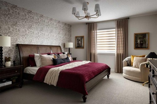 47 Marmot Grove Nw, Calgary, AB - Indoor Photo Showing Bedroom