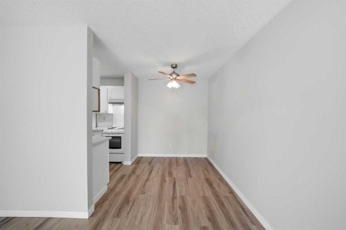 305-19 Bennett Street, Red Deer, AB - Indoor Photo Showing Other Room