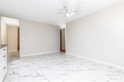 27 Martin Close, Red Deer, AB - Indoor