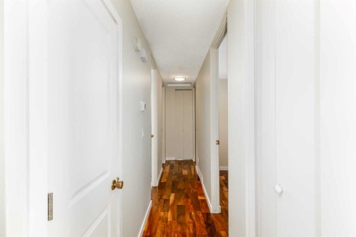 27 Martin Close, Red Deer, AB - Indoor Photo Showing Other Room