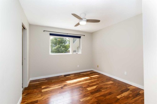27 Martin Close, Red Deer, AB - Indoor Photo Showing Other Room