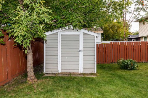 27 Martin Close, Red Deer, AB - Outdoor