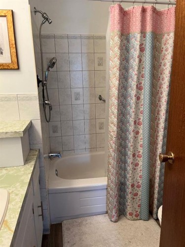 5512 45 Avenue, Drayton Valley, AB - Indoor Photo Showing Bathroom