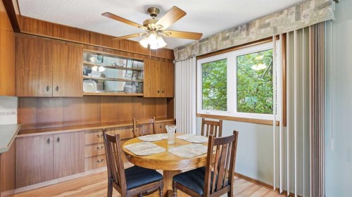 5107 58 Street, Camrose, AB - Indoor Photo Showing Dining Room