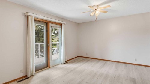 5107 58 Street, Camrose, AB - Indoor Photo Showing Other Room