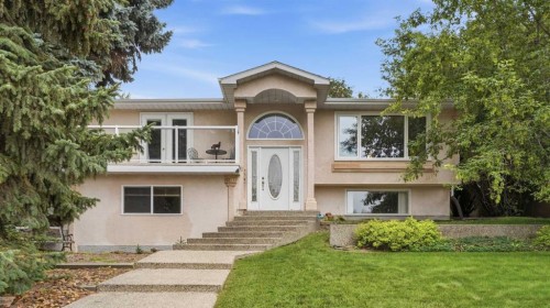 5107 58 Street  Camrose, AB T4V 2G8