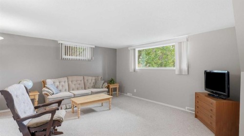 5107 58 Street, Camrose, AB - Indoor