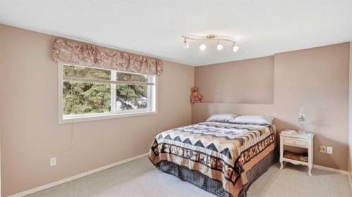 5107 58 Street, Camrose, AB - Indoor Photo Showing Bedroom