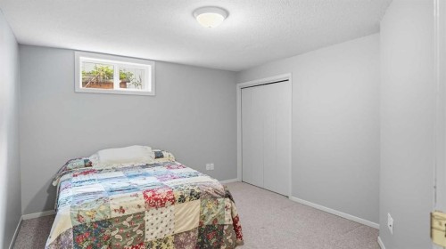 5107 58 Street, Camrose, AB - Indoor Photo Showing Bedroom