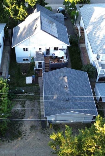 4729 49A Avenue, Lacombe, AB 