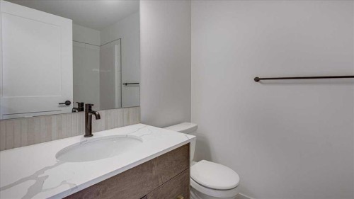 210 Athens Road, Blackfalds, AB - Indoor Photo Showing Bathroom