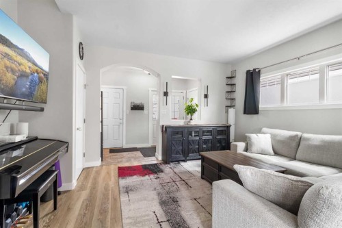 8 Sullivan, Red Deer, AB - Indoor