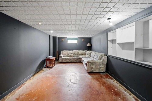 3742 44 Avenue, Red Deer, AB - Indoor