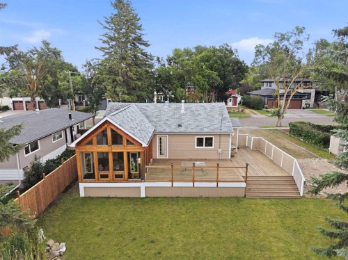 3742 44 Avenue, Red Deer, AB - Outdoor