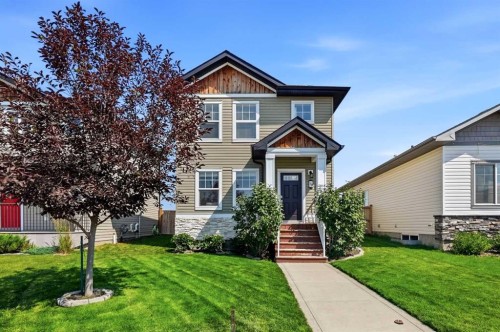 119 Hinshaw Drive  Sylvan Lake, AB T4S 0N3