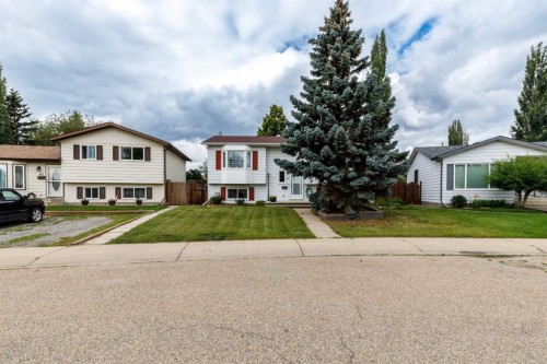 60 Gehrke Close, Red Deer, AB - Outdoor With Facade