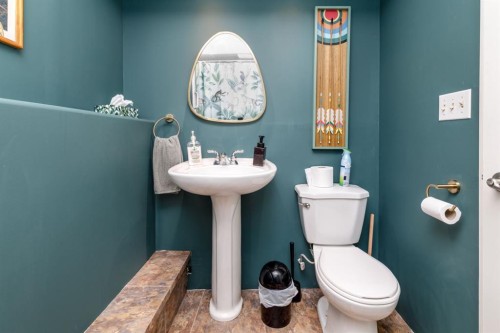 60 Gehrke Close, Red Deer, AB - Indoor Photo Showing Bathroom