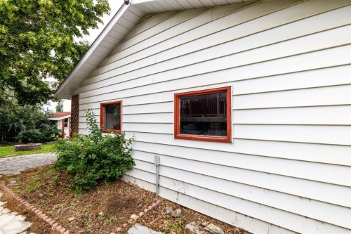 60 Gehrke Close, Red Deer, AB - Outdoor