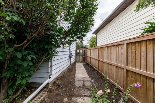 60 Gehrke Close, Red Deer, AB - Outdoor With Exterior