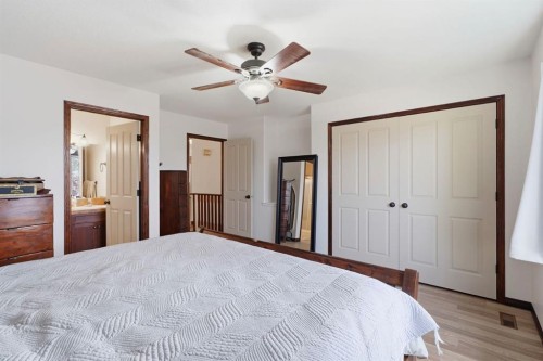 148 Vickers Close, Red Deer, AB - Indoor Photo Showing Bedroom