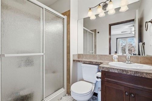 148 Vickers Close, Red Deer, AB - Indoor Photo Showing Bathroom