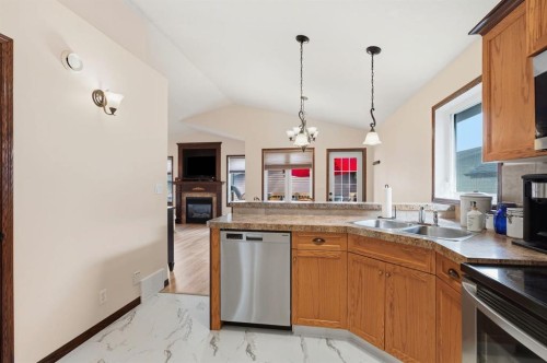 148 Vickers Close, Red Deer, AB - Indoor Photo Showing Kitchen With Double Sink