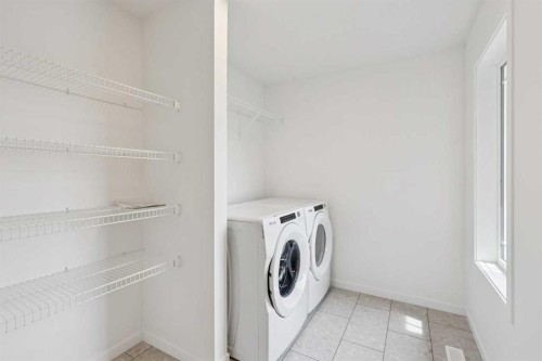 1030 Bayview Crescent Sw, Airdrie, AB - Indoor