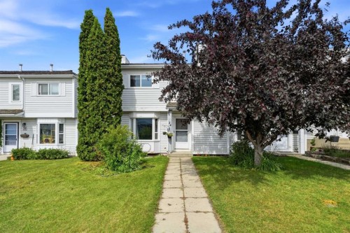 24 Ellenwood Drive  Red Deer, AB T4R 2E3