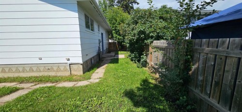 29 Northstar Drive, Lacombe, AB - Outdoor With Exterior