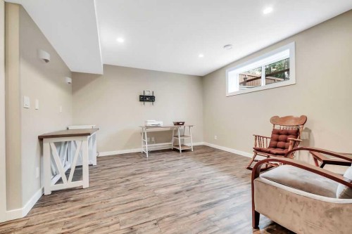 210 Viscount Drive, Red Deer, AB - Indoor Photo Showing Other Room