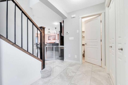 210 Viscount Drive, Red Deer, AB - Indoor Photo Showing Other Room