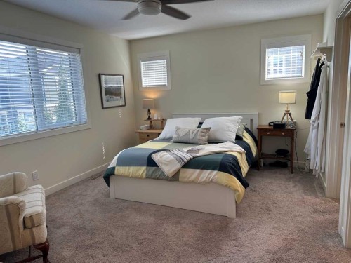 33 Gair Close, Red Deer, AB - Indoor Photo Showing Bedroom